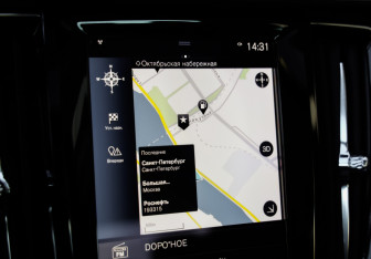 Подержанный автомобиль Volvo S90 2021 года (17 фото)