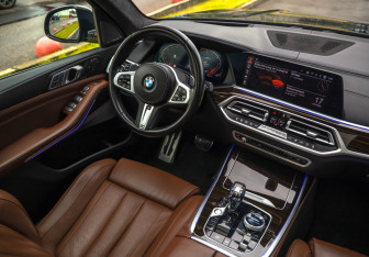 Подержанный автомобиль BMW X7 2020 года (16 фото)