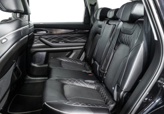 Подержанный автомобиль Exeed VX 2023 года (10 фото)