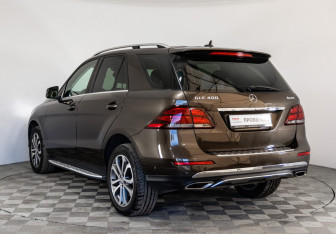 Подержанный автомобиль Mercedes-Benz GLE 2016 года (7 фото)