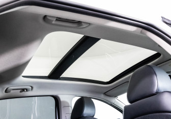 Подержанный автомобиль Kia K5 2022 года (25 фото)