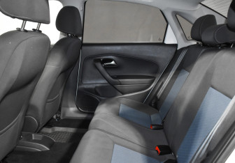Подержанный автомобиль Volkswagen Polo Sedan 2013 года (11 фото)