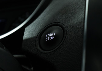 Подержанный автомобиль Renault Arkana 2021 года (17 фото)