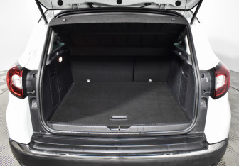 Подержанный автомобиль Renault Kaptur 2017 года (22 фото)