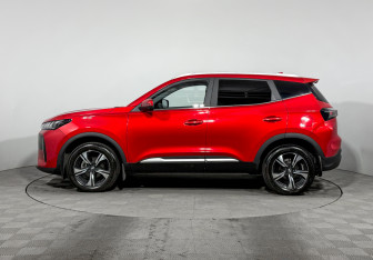 Подержанный автомобиль Chery Tiggo 4 2025 года (8 фото)