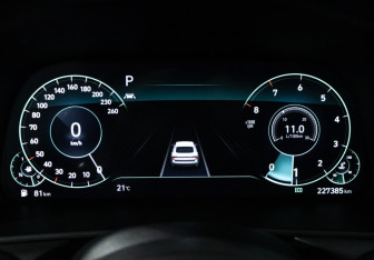 Подержанный автомобиль Hyundai Sonata 2019 года (12 фото)