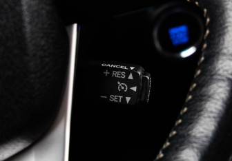 Подержанный автомобиль Toyota Fortuner 2018 года (23 фото)