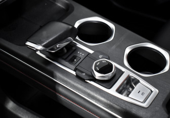 Подержанный автомобиль Changan UNI-S 2024 года (15 фото)