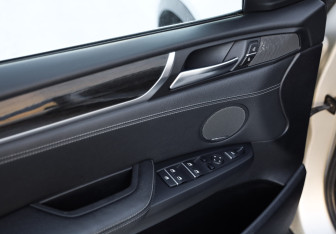 Подержанный автомобиль BMW X4 2014 года (21 фото)