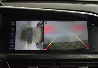 Подержанный автомобиль Geely Tugella 2022 года (16 фото)