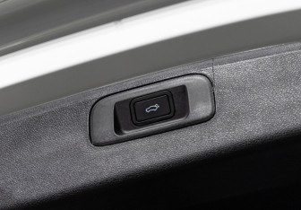 Подержанный автомобиль Geely Coolray 2024 года (21 фото)