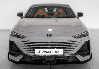Новый Changan UNI-V 2024 (5 фото)