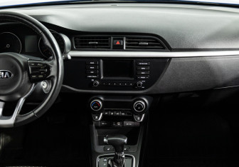 Подержанный автомобиль Kia Rio Hatchback 2019 года (14 фото)
