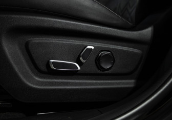 Подержанный автомобиль Changan UNI-K 2023 года (24 фото)