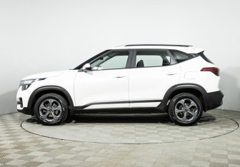 Подержанный автомобиль Kia Seltos 2020 года (8 фото)
