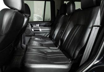 Подержанный автомобиль Land Rover Discovery 2011 года (10 фото)