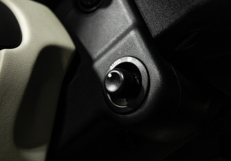 Подержанный автомобиль Land Rover Range Rover Sport 2013 года (17 фото)