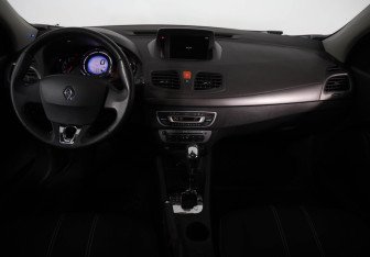 Подержанный автомобиль Renault Megane Hatchback 2014 года (8 фото)