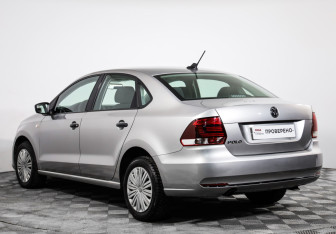 Подержанный автомобиль Volkswagen Polo Sedan 2019 года (7 фото)