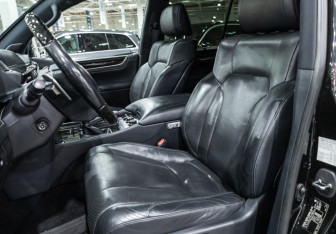 Подержанный автомобиль Lexus LX 2020 года (16 фото)
