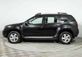 Подержанный автомобиль Renault Duster 2016 года (8 фото)
