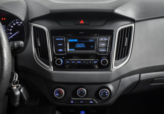 Подержанный автомобиль Hyundai Creta 2019 года (16 фото)