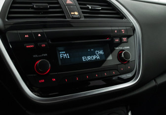 Подержанный автомобиль Suzuki SX4 Hatchback 2016 года (15 фото)