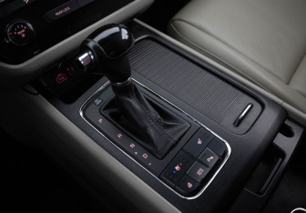 Подержанный автомобиль Kia Carnival 2016 года (12 фото)