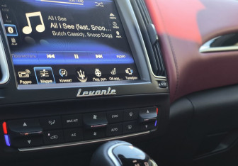 Подержанный автомобиль Maserati Levante 2018 года (28 фото)