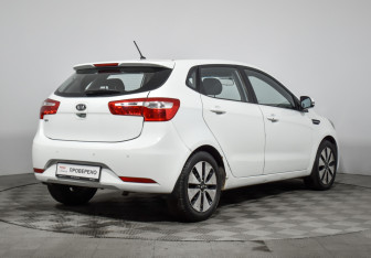 Подержанный автомобиль Kia Rio Hatchback 2012 года (5 фото)