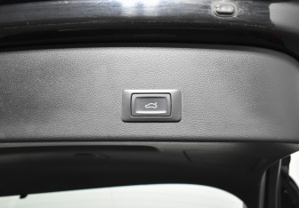 Подержанный автомобиль Audi A6 allroad 2013 года (21 фото)