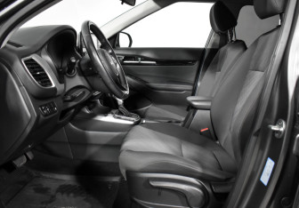 Подержанный автомобиль Kia Seltos 2022 года (10 фото)