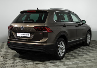 Подержанный автомобиль Volkswagen Tiguan 2017 года (5 фото)