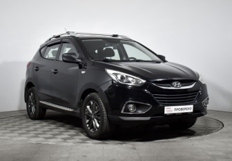 Подержанный автомобиль Hyundai ix35 2015 года (3 фото)
