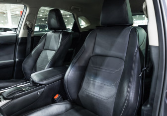 Подержанный автомобиль Lexus NX 2017 года (18 фото)
