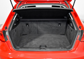 Подержанный автомобиль Audi A3 Hatchback 2013 года (18 фото)