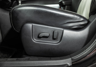 Подержанный автомобиль Nissan X-Trail 2013 года (18 фото)