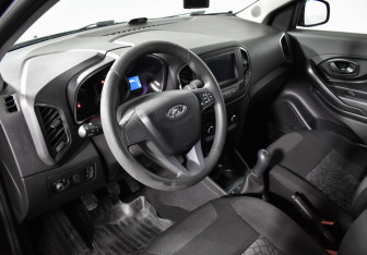 Подержанный автомобиль LADA (ВАЗ) XRAY 2017 года (9 фото)