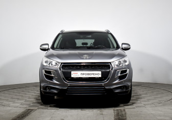 Подержанный автомобиль Peugeot 4008 2012 года (2 фото)