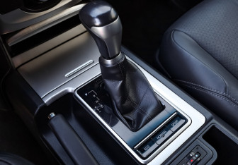 Подержанный автомобиль Toyota Land Cruiser Prado 2018 года (21 фото)