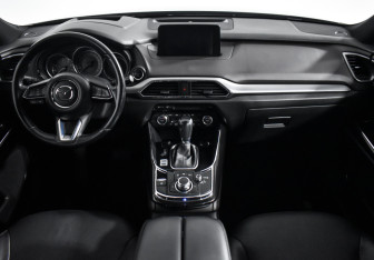 Подержанный автомобиль Mazda CX-9 2017 года (18 фото)