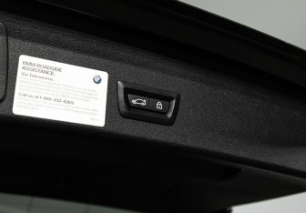 Подержанный автомобиль BMW X1 2018 года (22 фото)