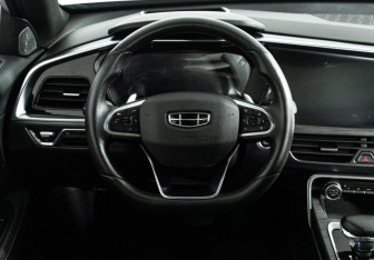 Подержанный автомобиль Geely Tugella 2022 года (25 фото)