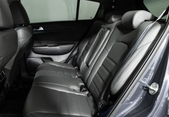 Подержанный автомобиль Kia Sportage 2021 года (10 фото)