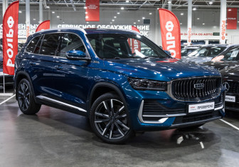 Подержанный автомобиль Geely Monjaro 2023 года (4 фото)