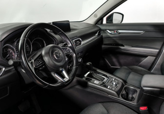 Подержанный автомобиль Mazda CX-5 2017 года (9 фото)