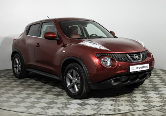 Подержанный автомобиль Nissan Juke 2012 года (3 фото)