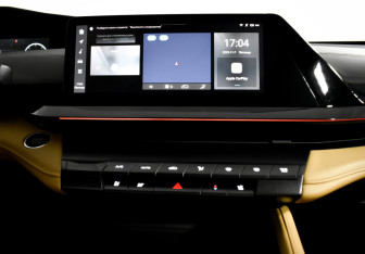 Подержанный автомобиль Changan UNI-V 2022 года (18 фото)