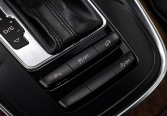 Подержанный автомобиль Audi Q5 2013 года (25 фото)