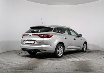Подержанный автомобиль Renault Megane Wagon 2016 года (5 фото)